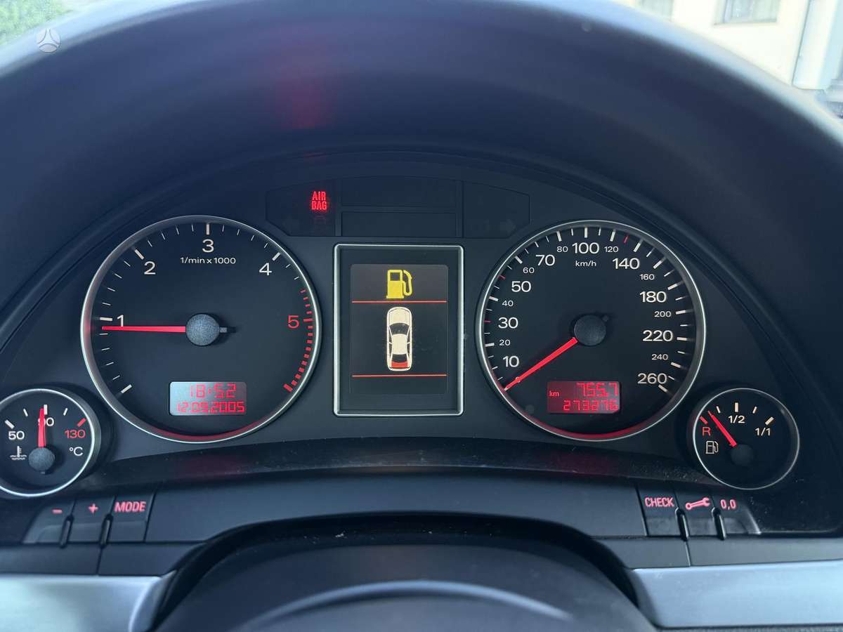 Audi A4 2006 — photo 29