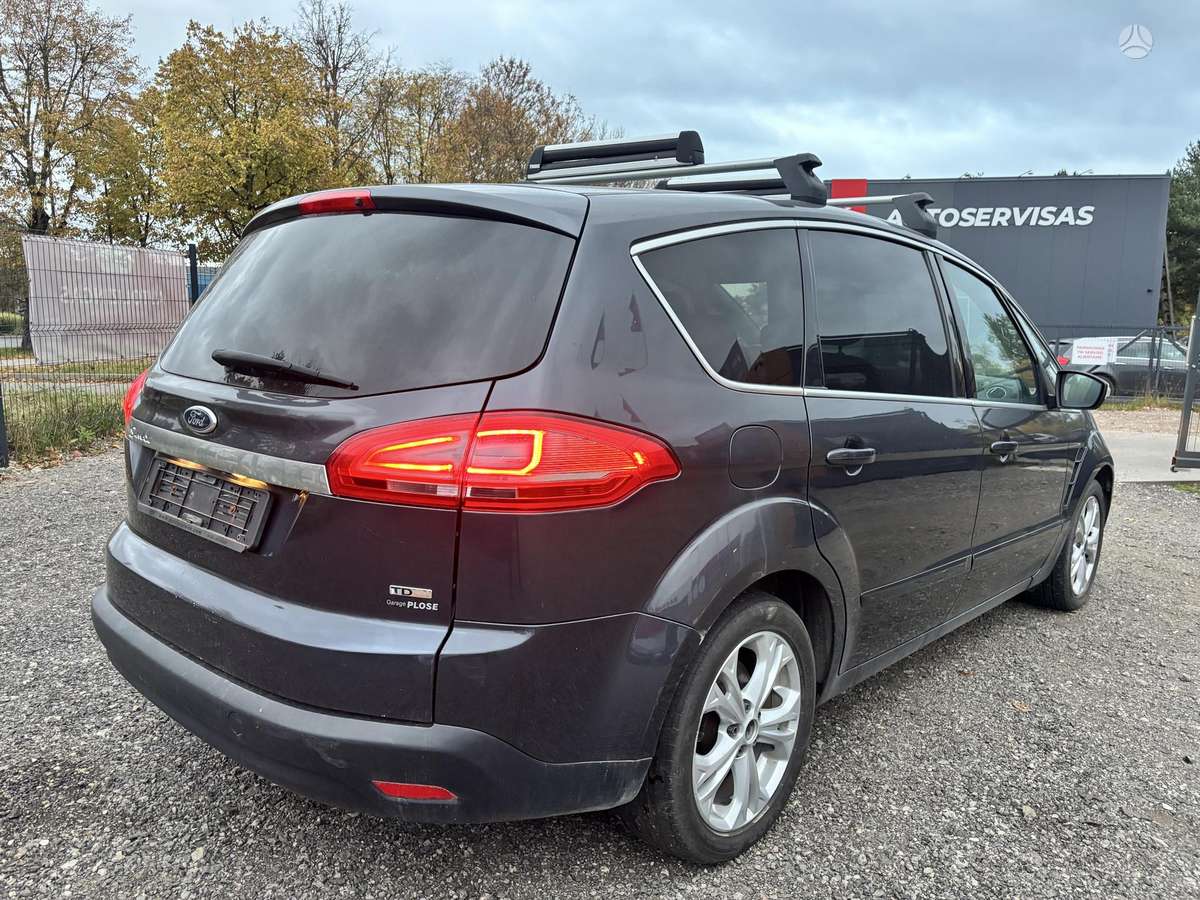 Ford S-MAX 2010 — photo 5