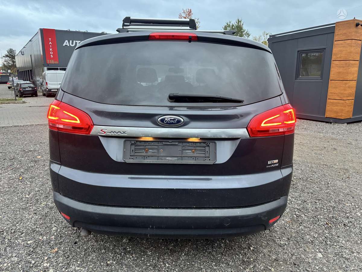 Ford S-MAX 2010 — photo 6