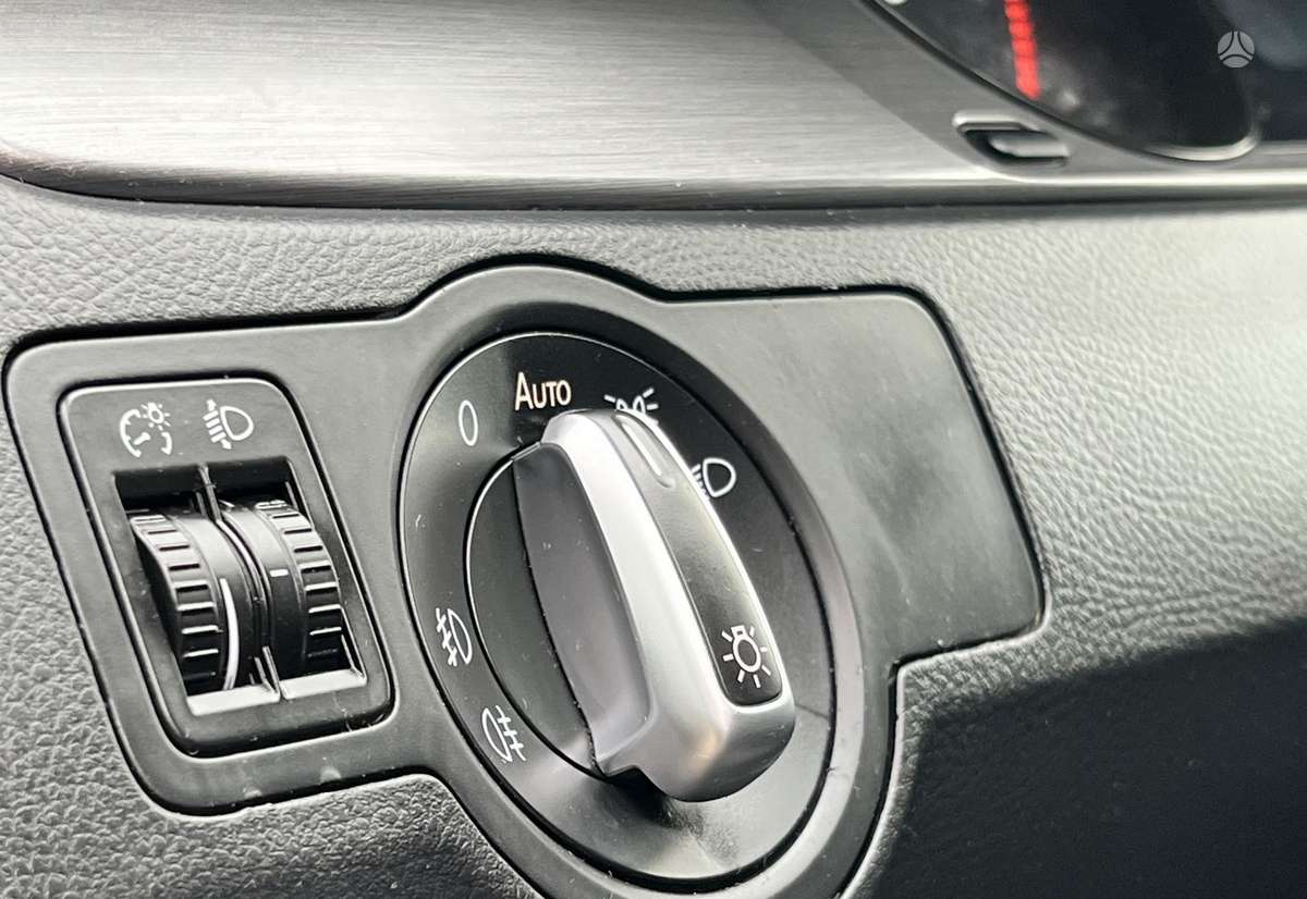 Volkswagen Passat 2014 — photo 11