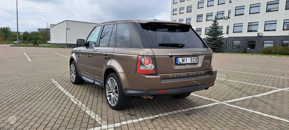 Land Rover 2010 — photo 6