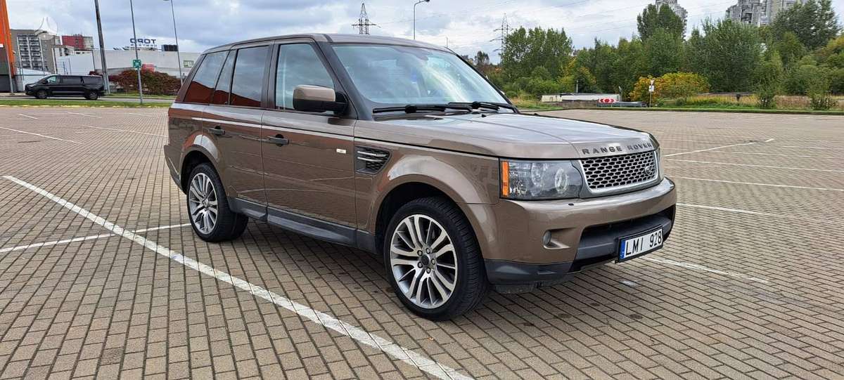 Land Rover 2010 — photo 7