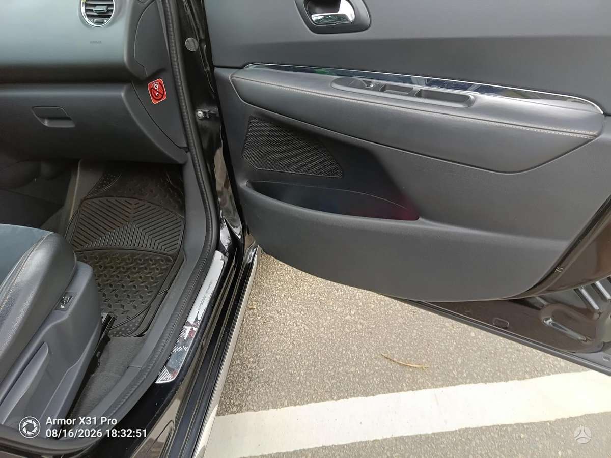 Peugeot 3008 2010 — photo 10