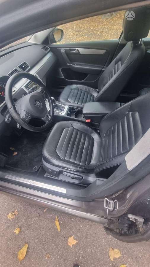 Volkswagen Passat 2011 — photo 7