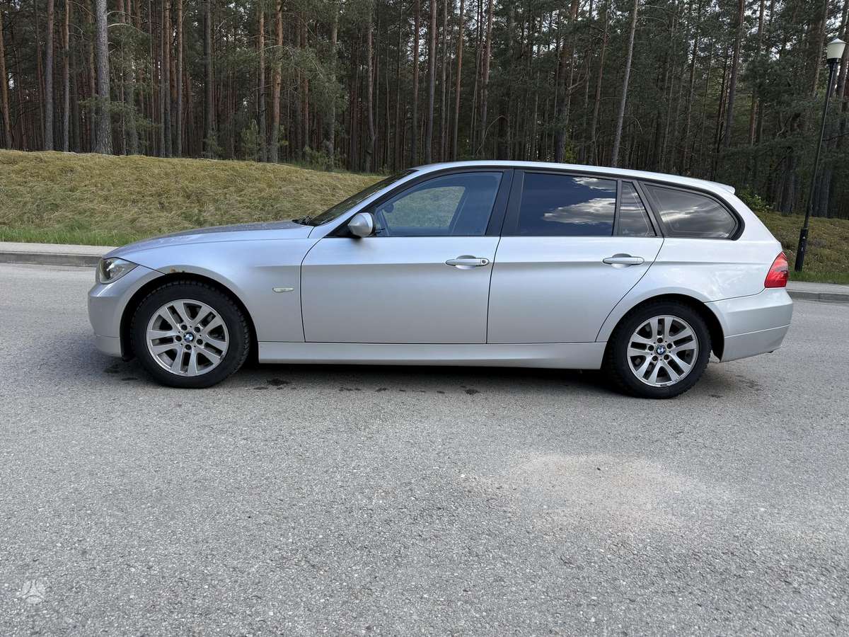 BMW 320 2007 — двигун 1995 cm³, 177 HP (130kW)