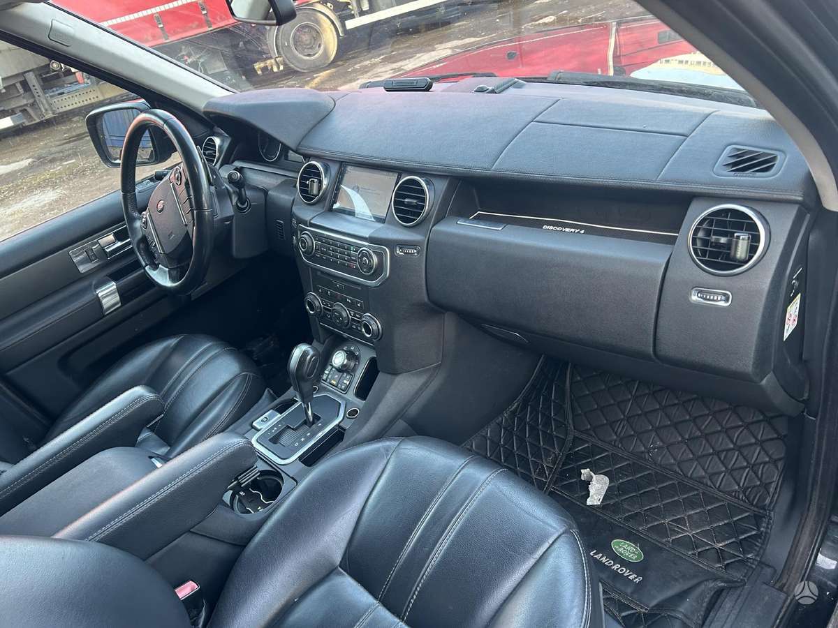 Land Rover 2009 — двигун 3000 cm³, 245 HP (180kW)