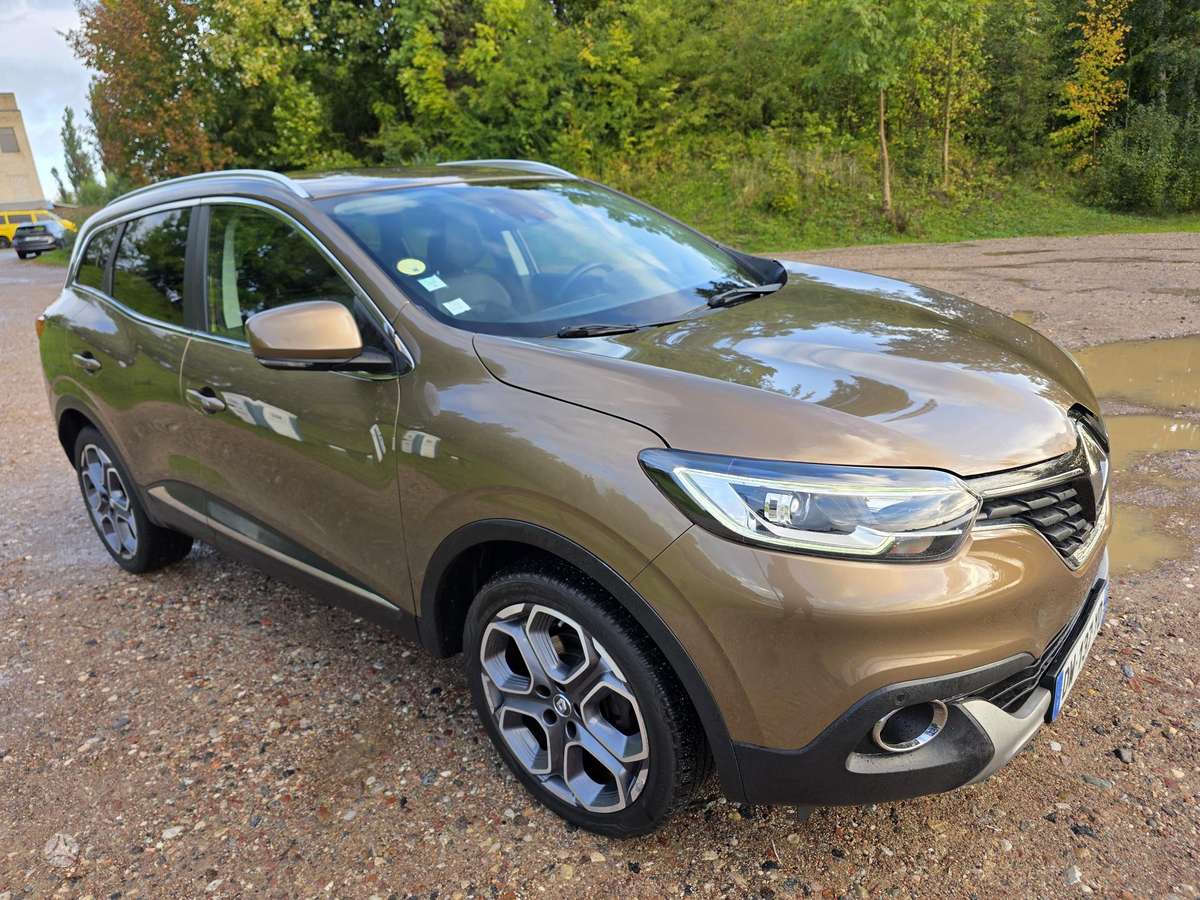 Renault Kadjar 2015 — engine 1598 cm³, 131 HP (96kW)