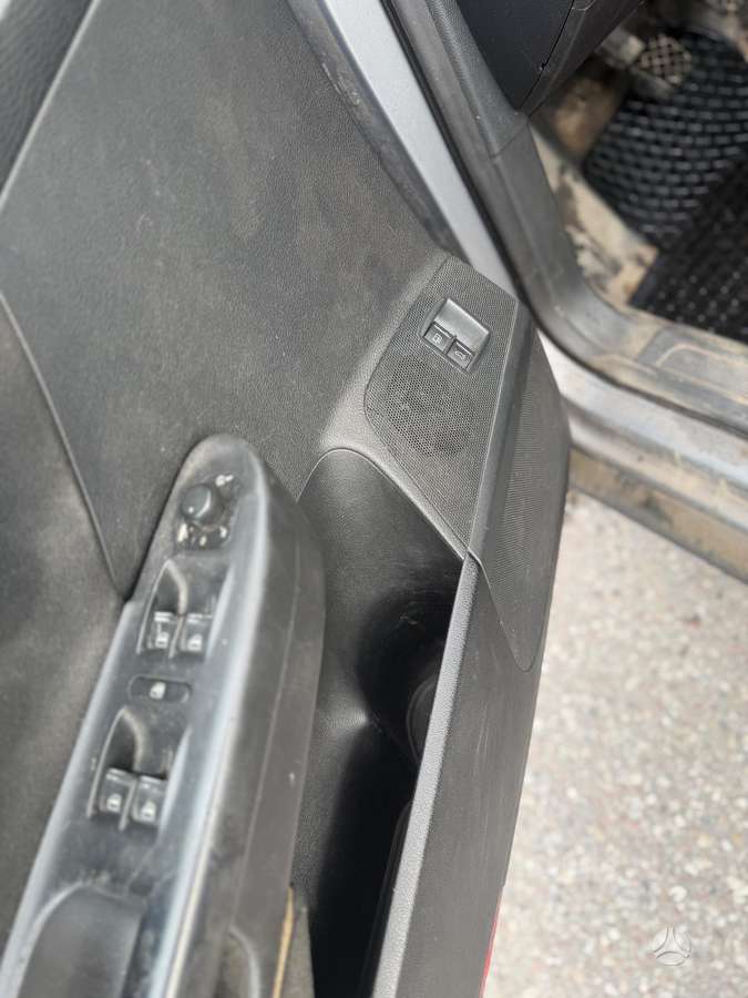 Volkswagen Passat 2005 — photo 15