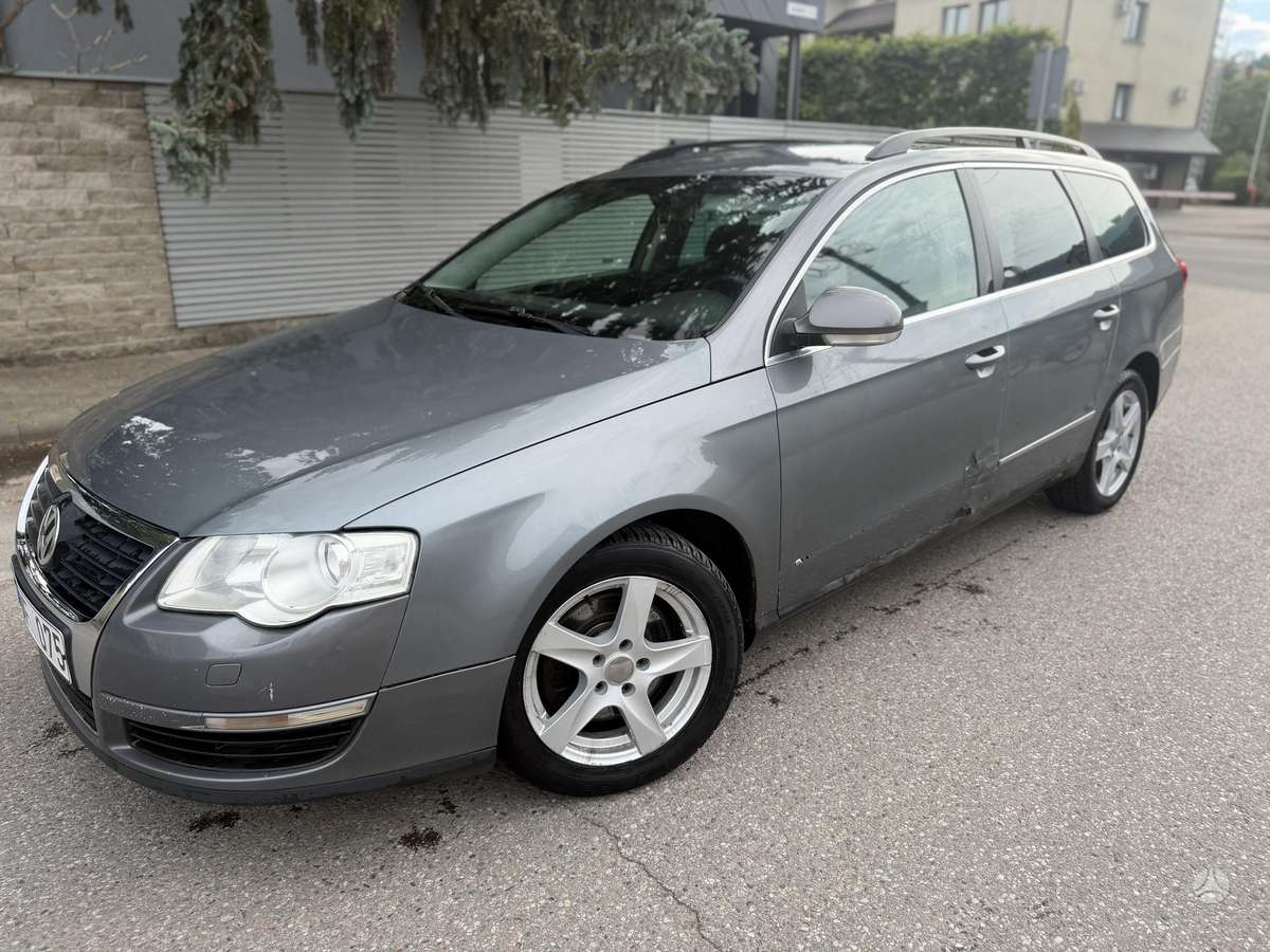 Volkswagen Passat 2005 — interior