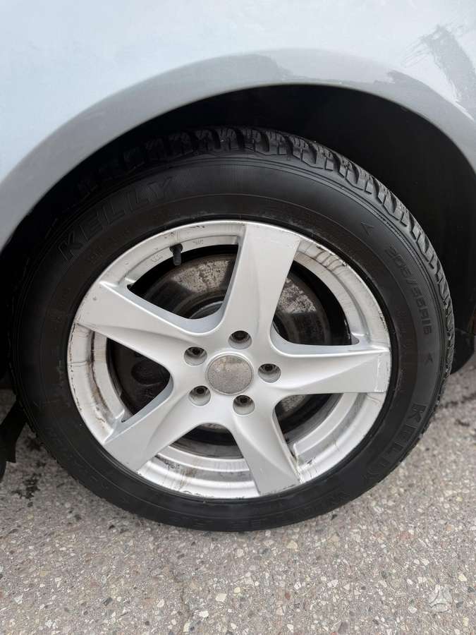 Volkswagen Passat 2005 — engine 1984 cm³, 150 HP (110kW)