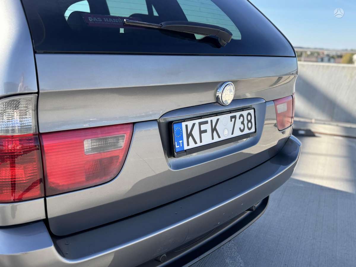 BMW X5 2004 — photo 11