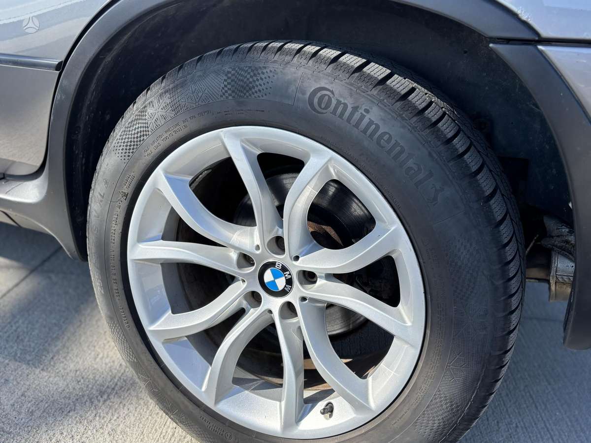 BMW X5 2004 — photo 13