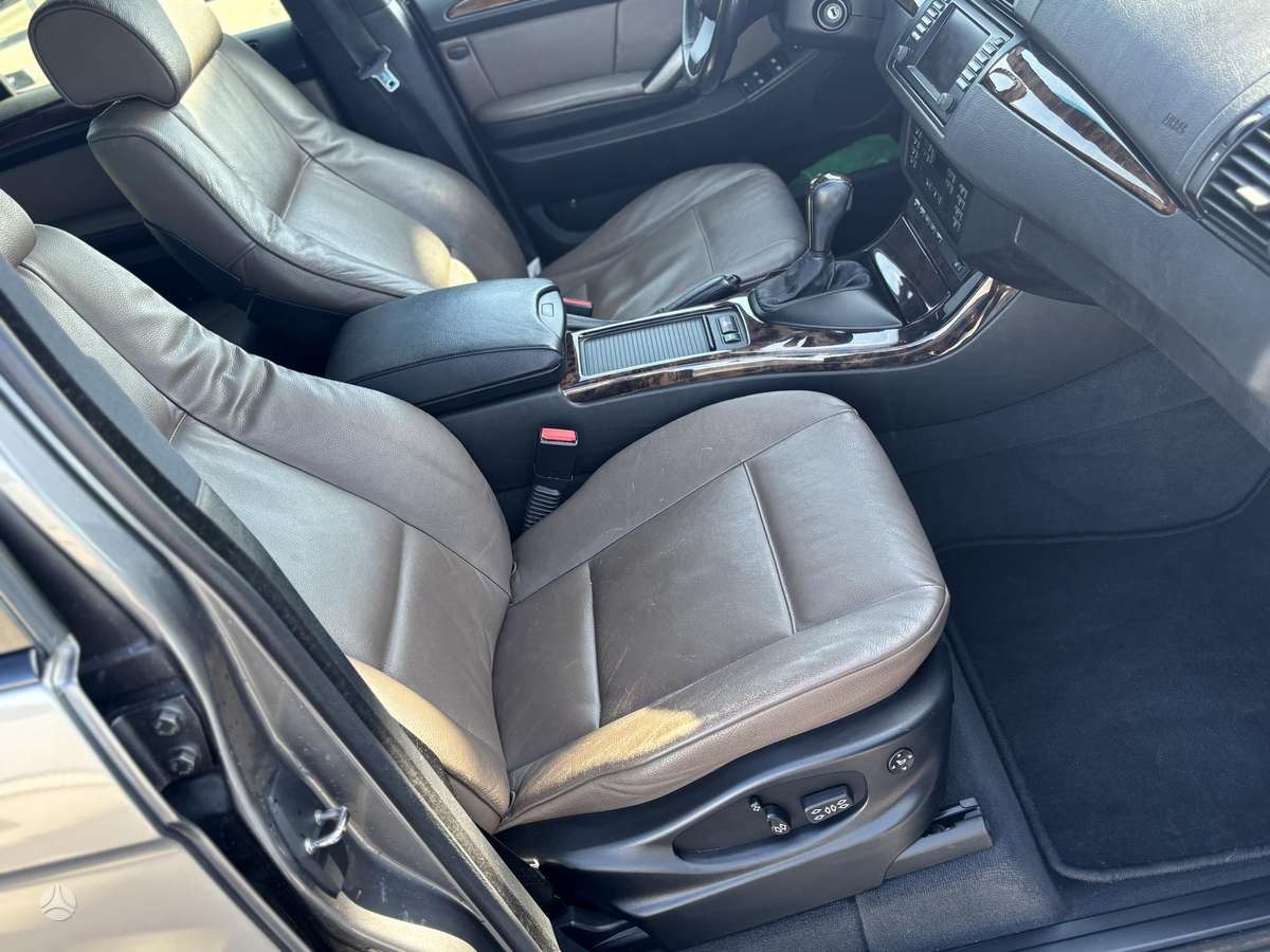 BMW X5 2004 — photo 18