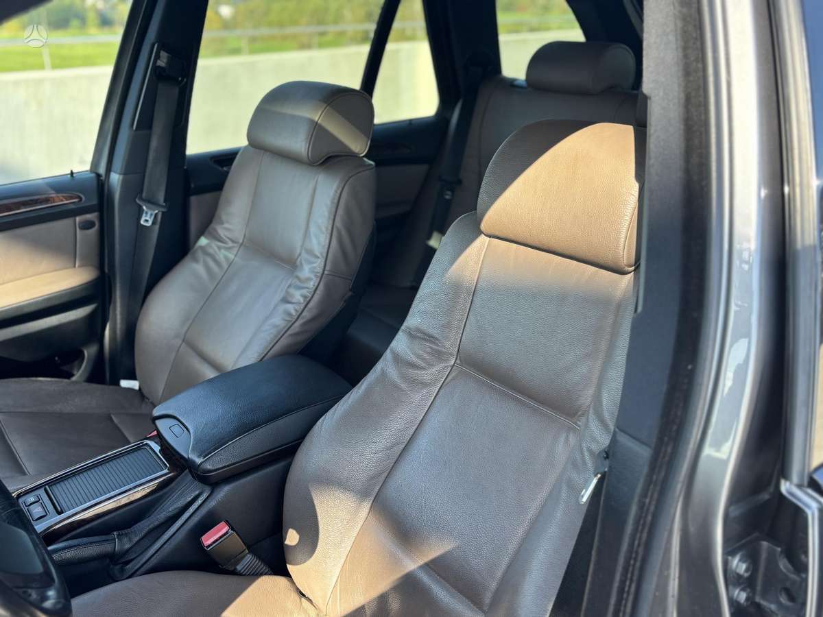BMW X5 2004 — photo 19