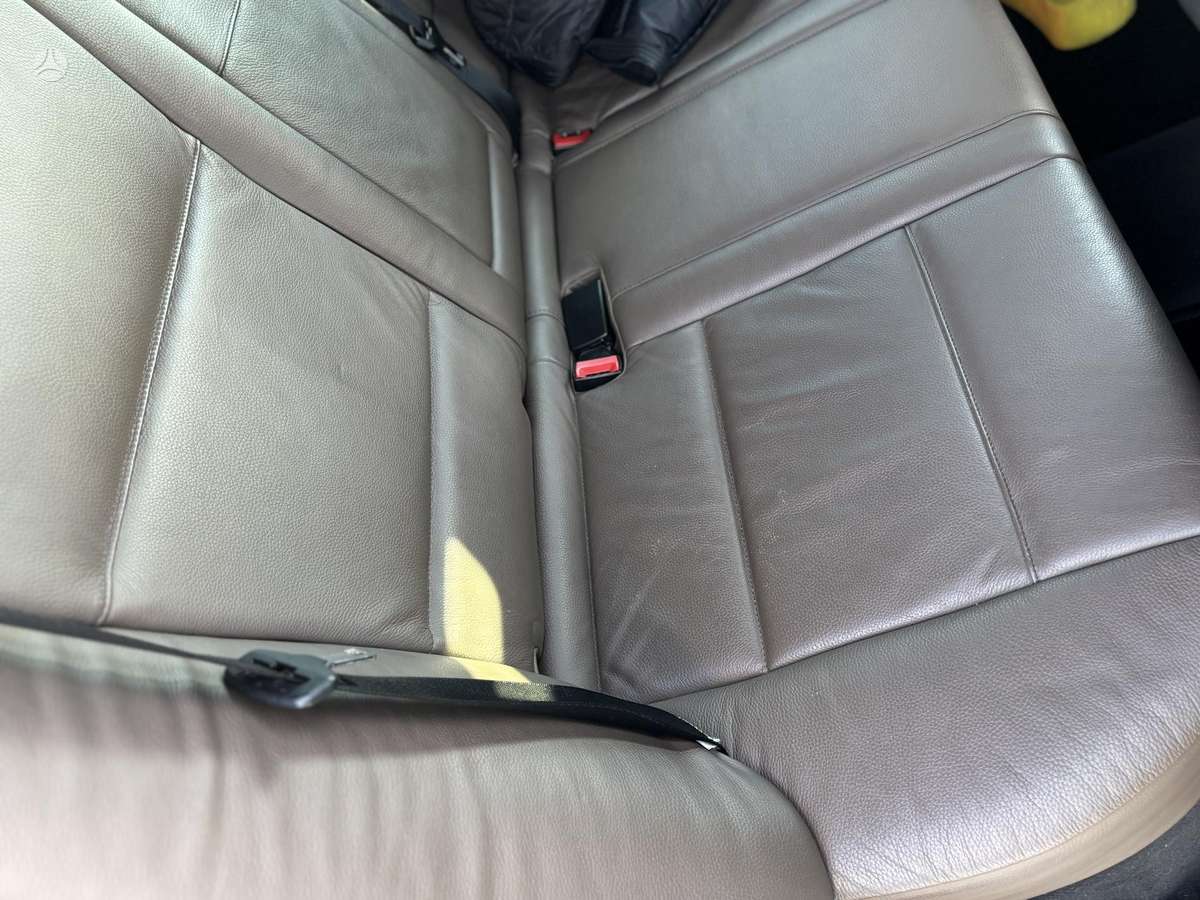 BMW X5 2004 — photo 24