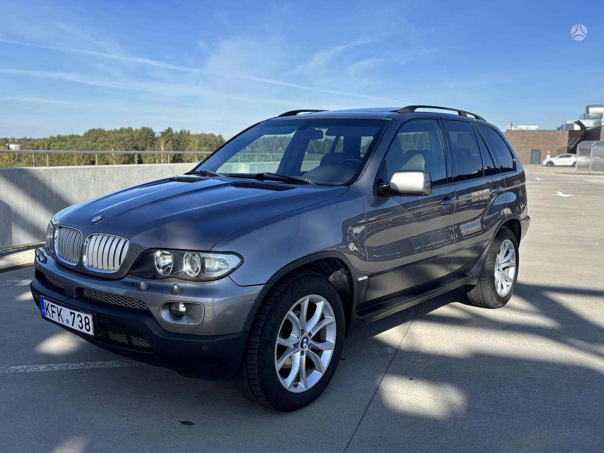 BMW X5 2004 — interior