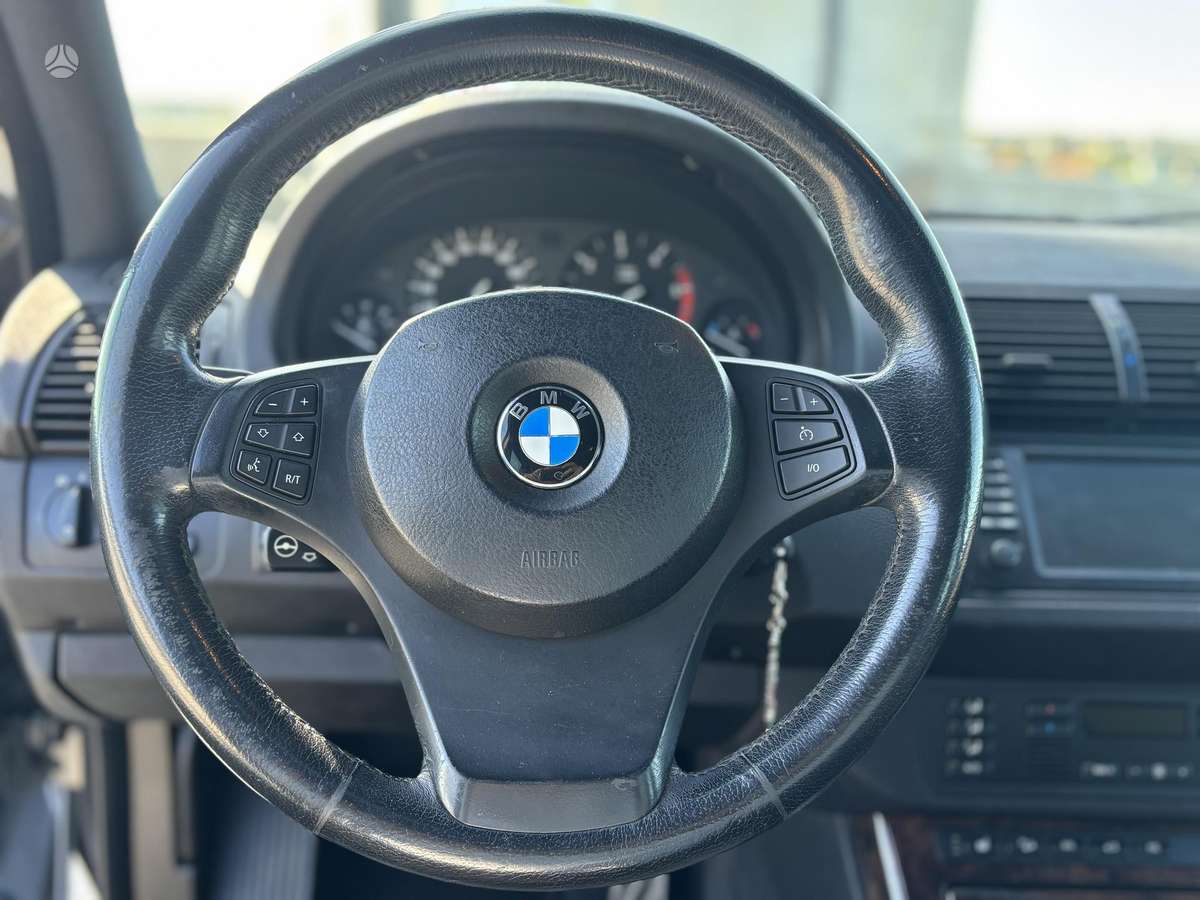 BMW X5 2004 — photo 30