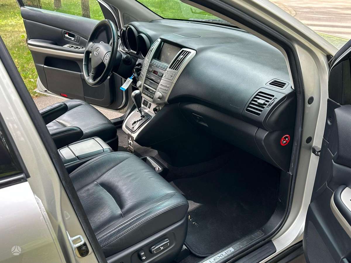 Lexus RX 2007 — photo 16