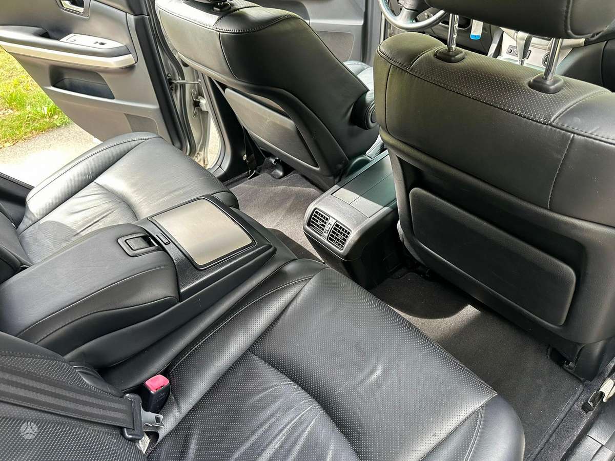 Lexus RX 2007 — photo 19