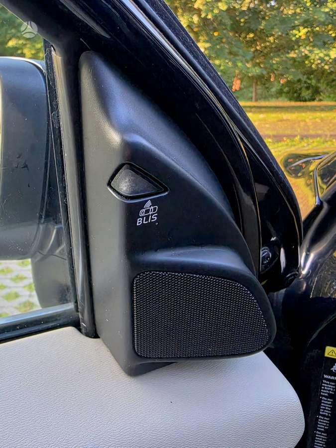 Volvo XC60 2010 — photo 26