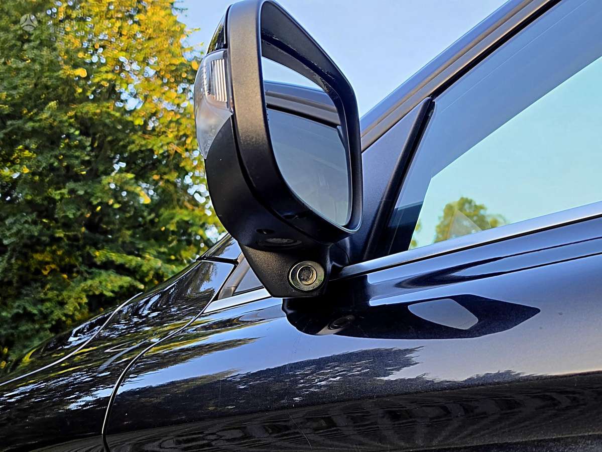 Volvo XC60 2010 — photo 27