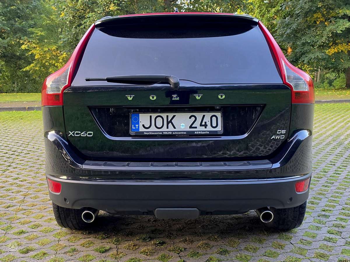 Volvo XC60 2010 — photo 7