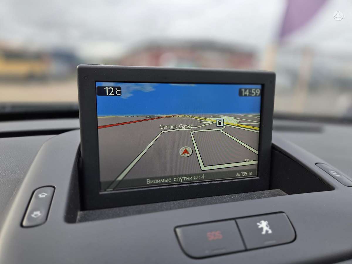 Peugeot 3008 2015 — photo 12
