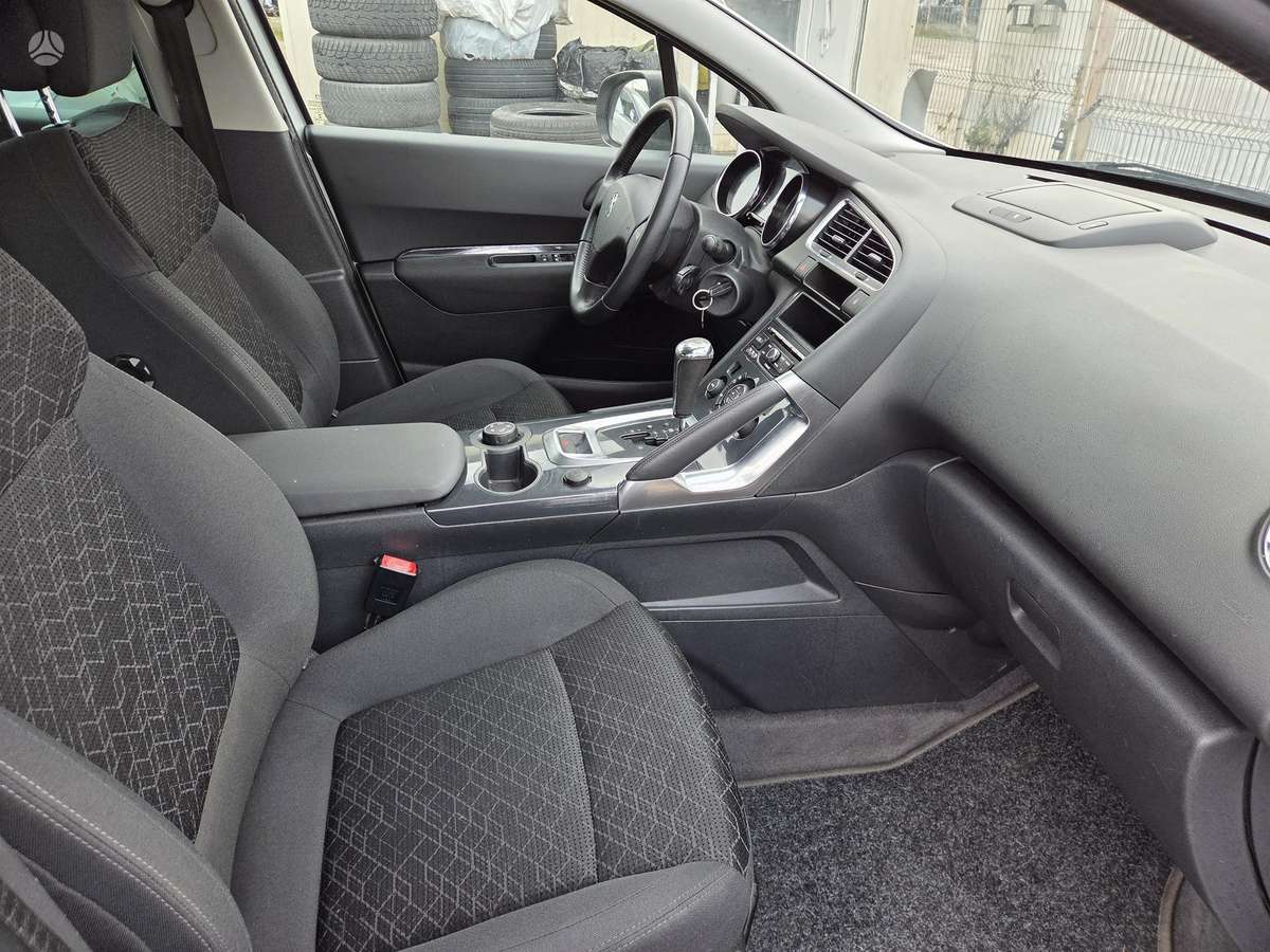 Peugeot 3008 2015 — photo 9