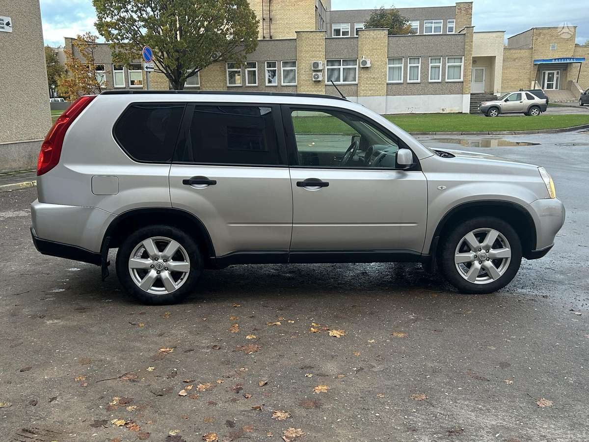 Nissan X-Trail 2007 — engine 1995 cm³, 150 HP (110kW)