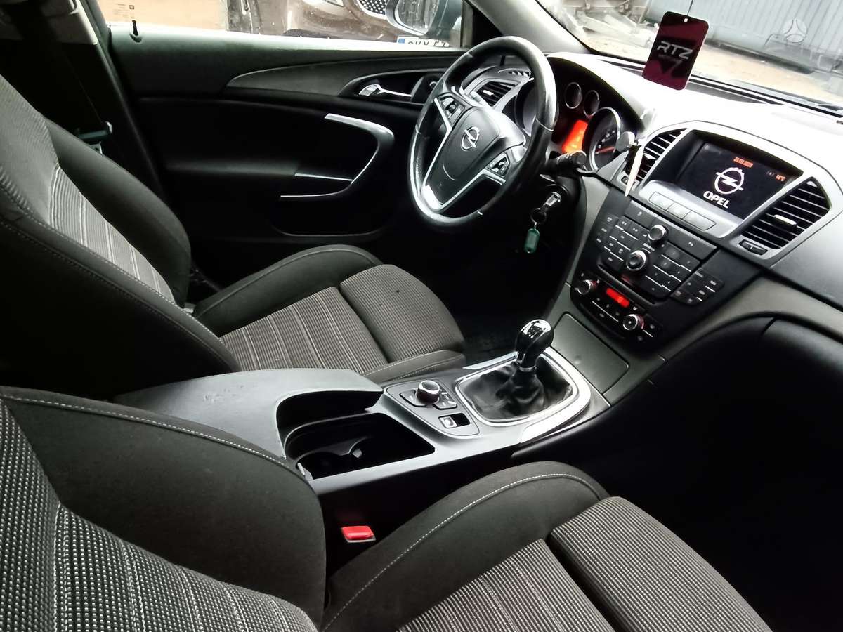 Opel Insignia 2011 — photo 5