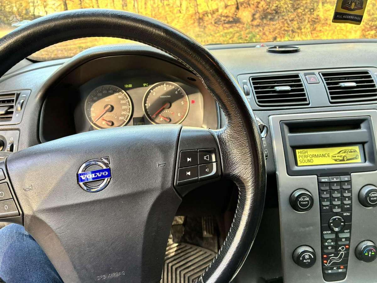 Volvo V50 2006 — photo 7