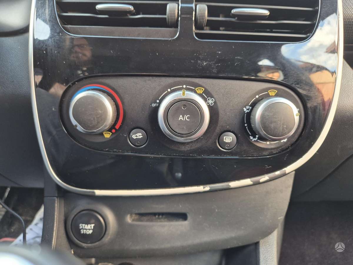 Renault Clio 2015 — фото 15