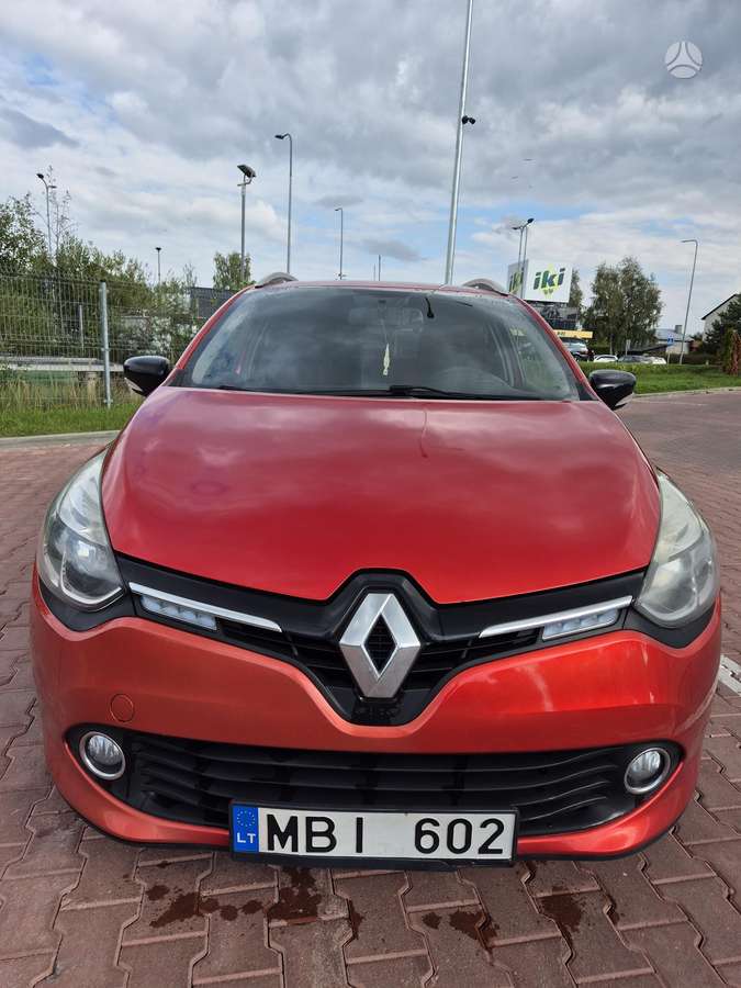 Renault Clio 2015 — вигляд ззаду