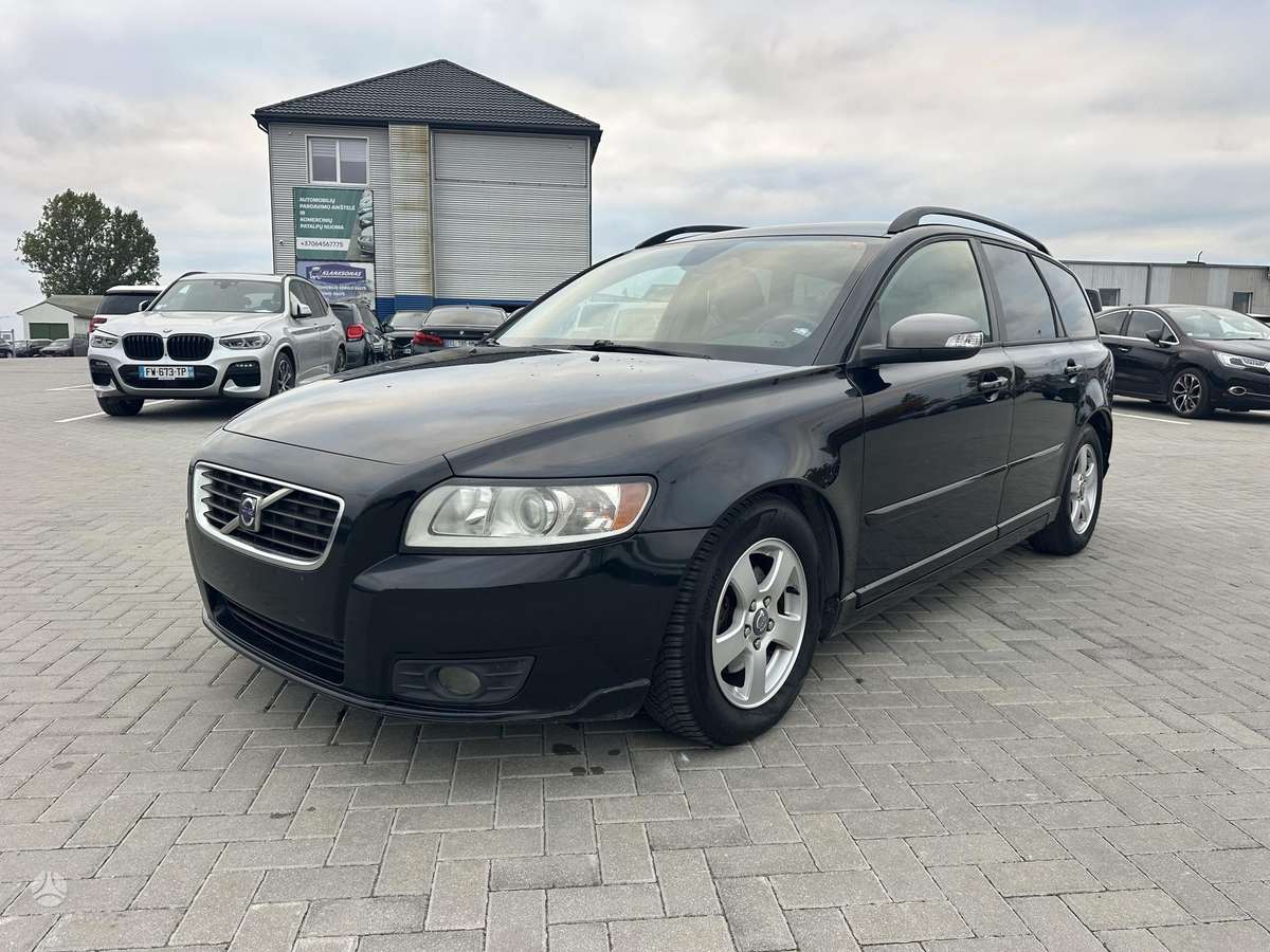 Volvo V50 2009 — vehicle for AFU Ukraine