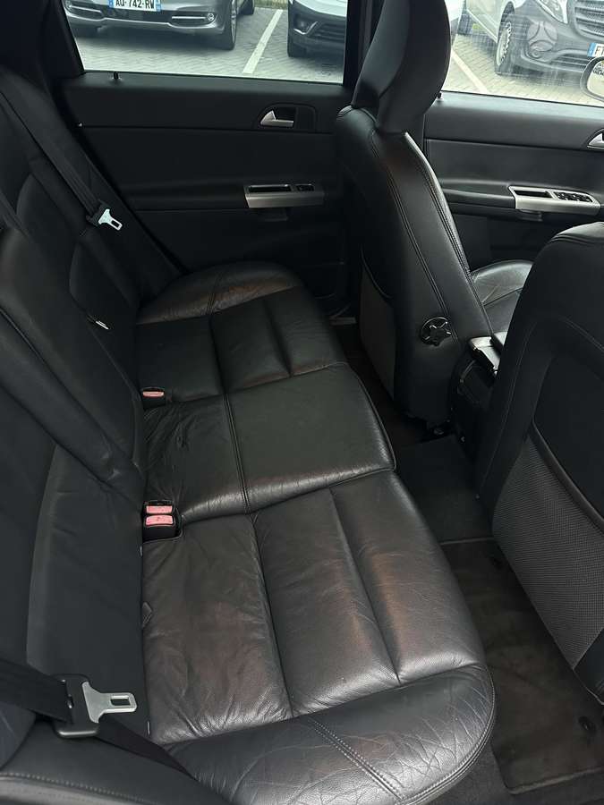 Volvo V50 2009 — photo 14