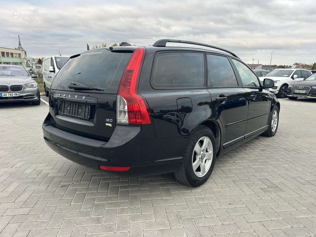 Volvo V50 2009 — photo 5