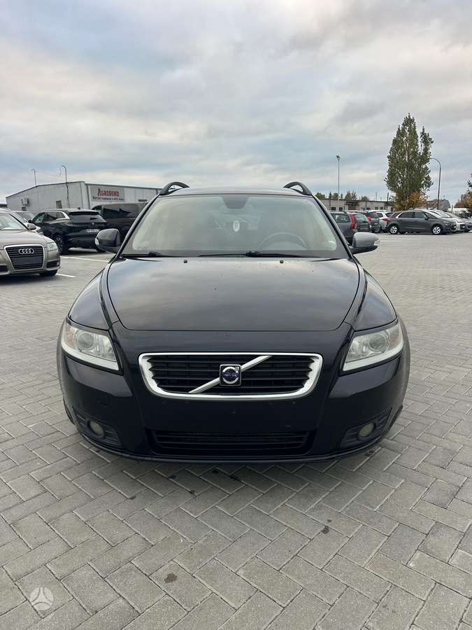 Volvo V50 2009 — photo 8