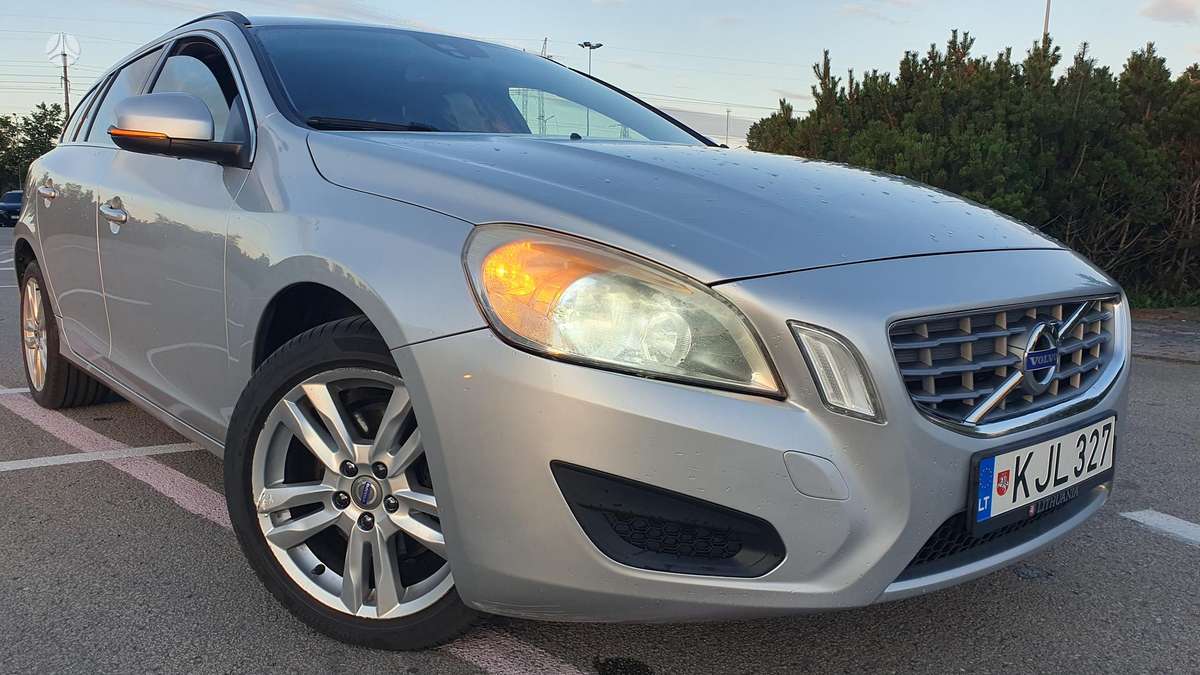 Volvo V60 2011 — авто для ЗСУ з Європи
