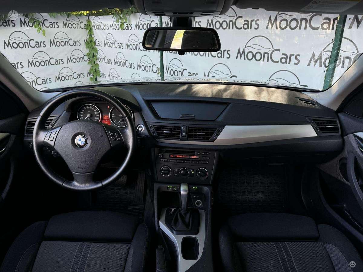 BMW X1 2011 — photo 10