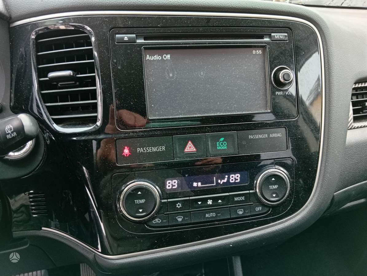 Mitsubishi Outlander 2015 — engine 2400 cm³, 156 HP (115kW)