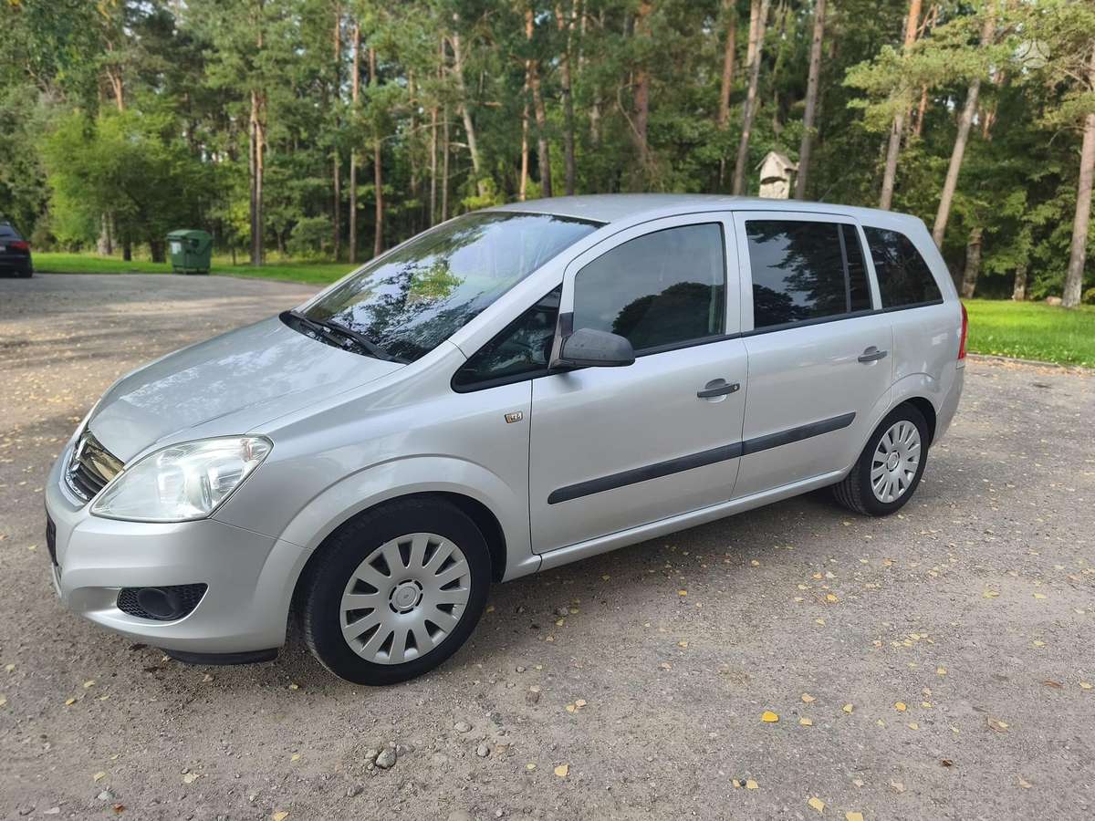 Opel Zafira 2009 — photo 6