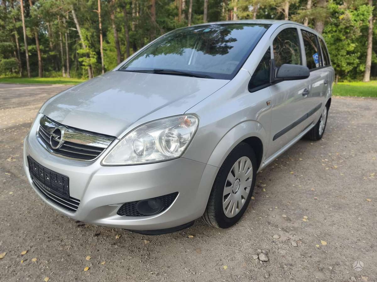 Opel Zafira 2009 — photo 9