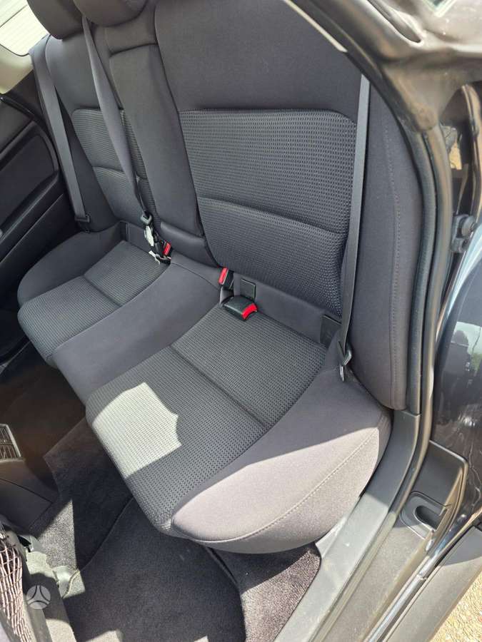 Subaru Outback 2009 — photo 16