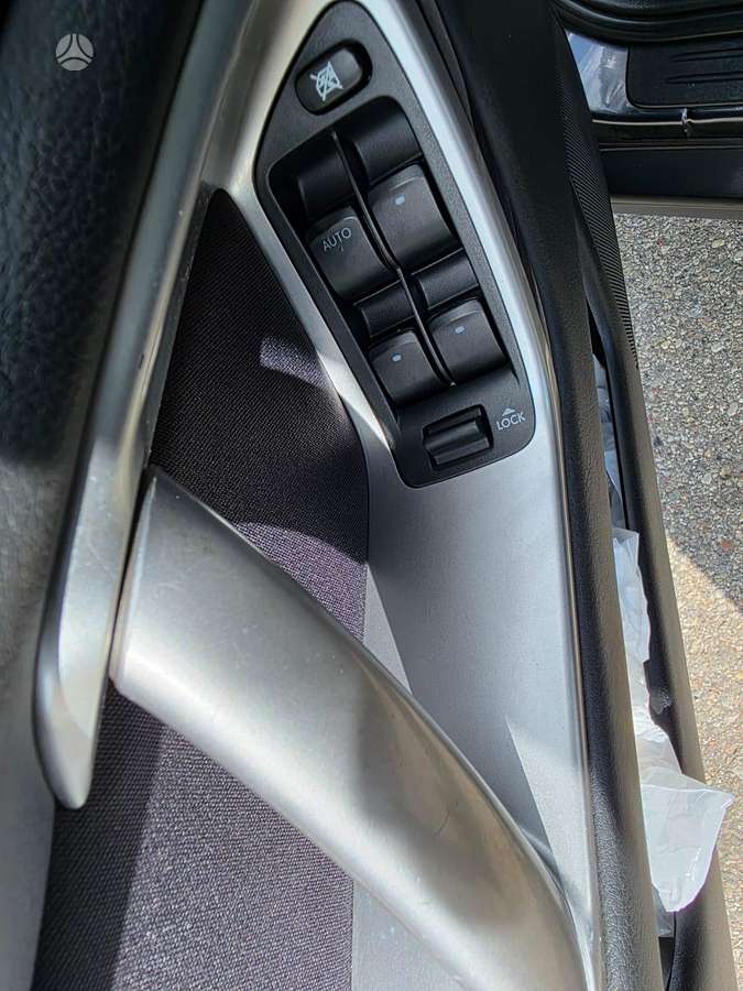 Subaru Outback 2009 — photo 24