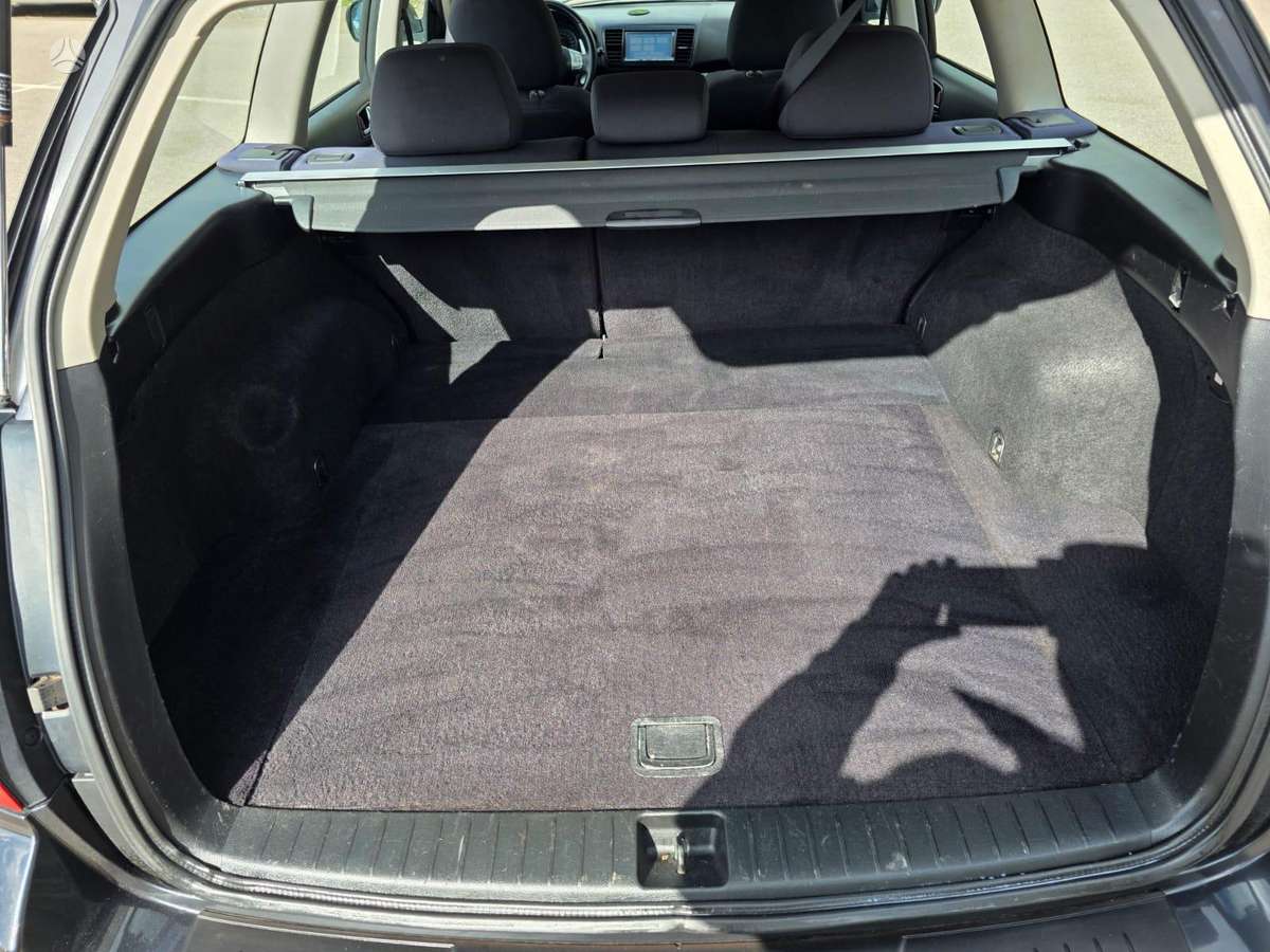 Subaru Outback 2009 — photo 25
