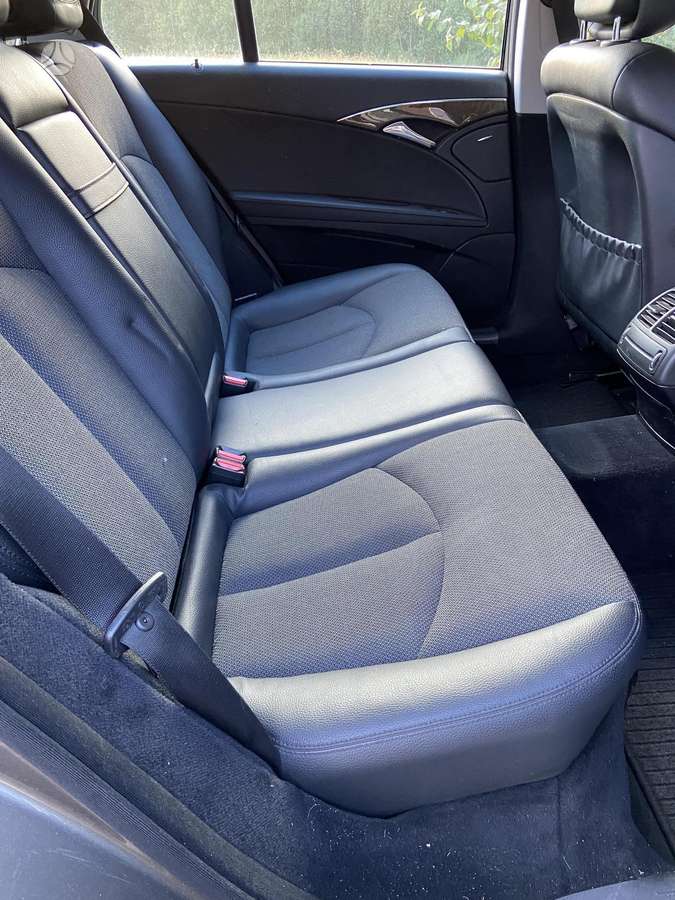 Mercedes-Benz E220 2007 — photo 7