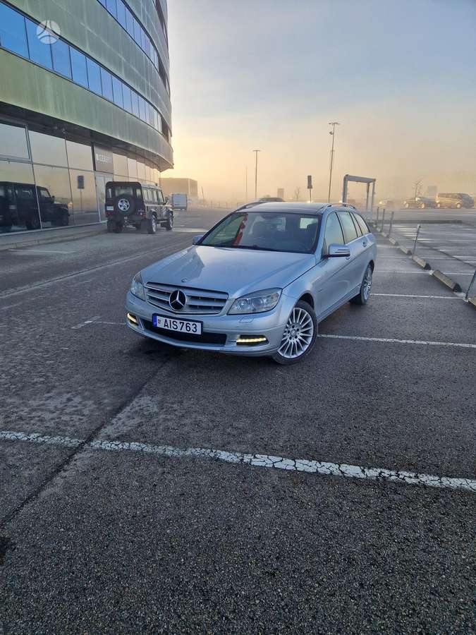 Mercedes-Benz C200 2010 — vehicle for AFU Ukraine
