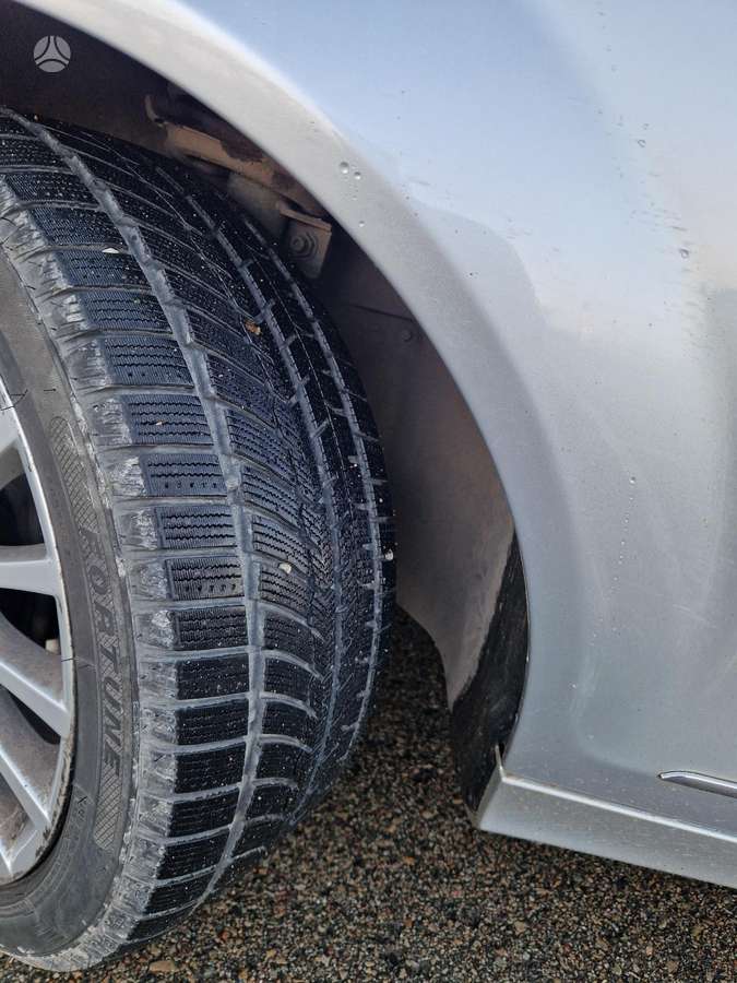 Mercedes-Benz C200 2010 — photo 5