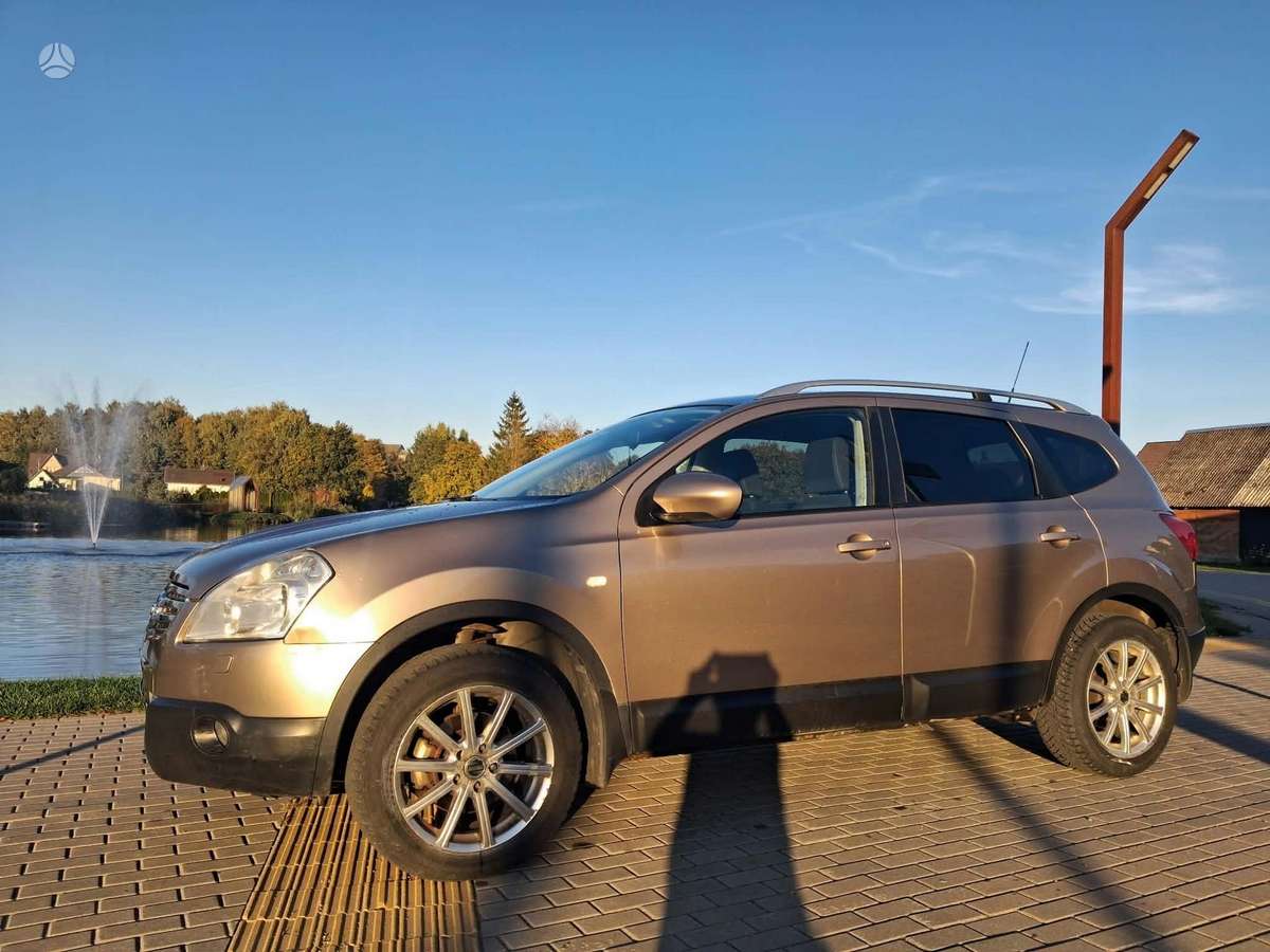 Nissan Qashqai+2 2009 — photo 13