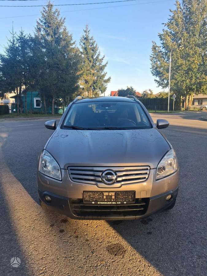 Nissan Qashqai+2 2009 — photo 17